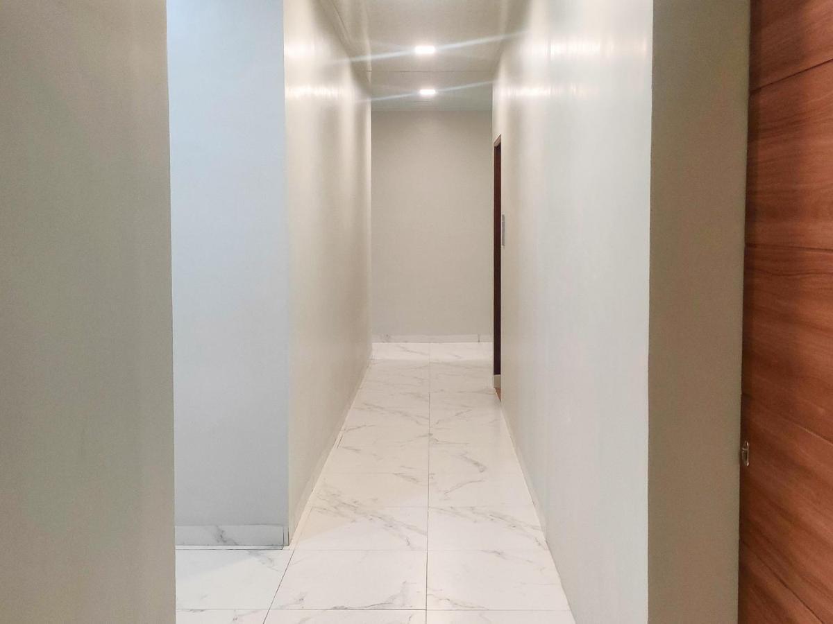 Travel Biz Hotel Medan Mitra Reddoorz Экстерьер фото